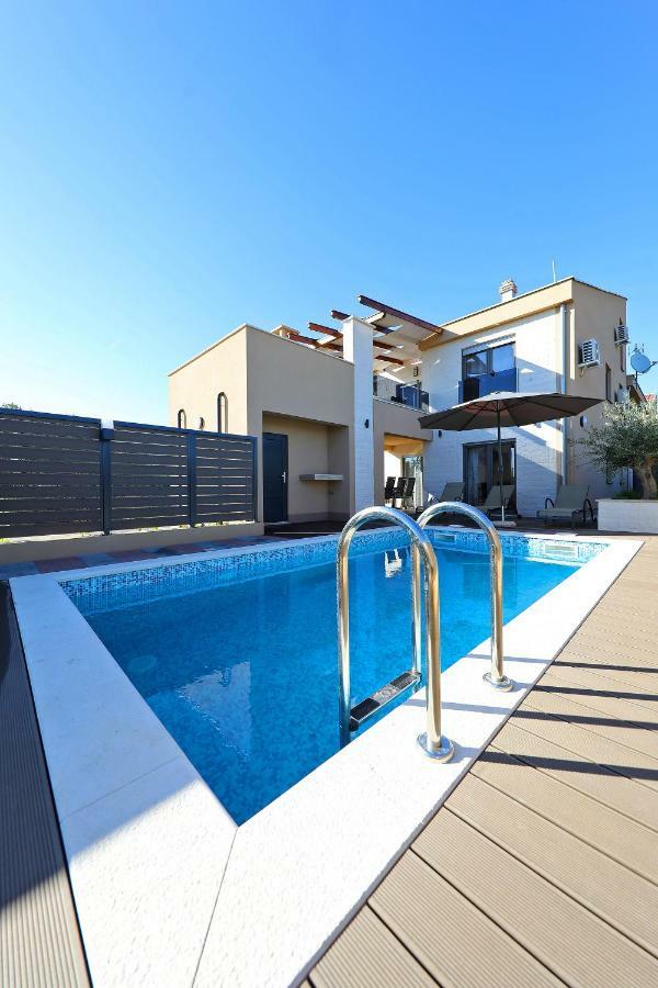 Vila Lapidem Sukosan Exterior photo